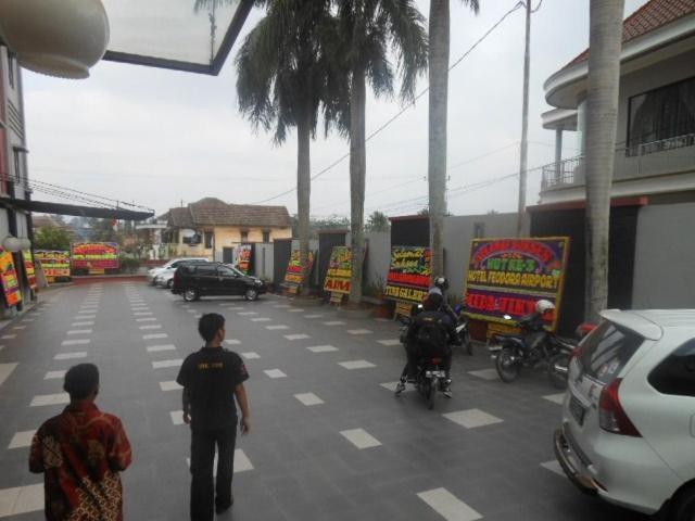 Feodora Airport Hotel Palembang Buitenkant foto
