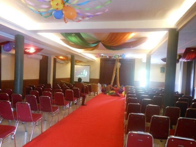 Feodora Airport Hotel Palembang Buitenkant foto