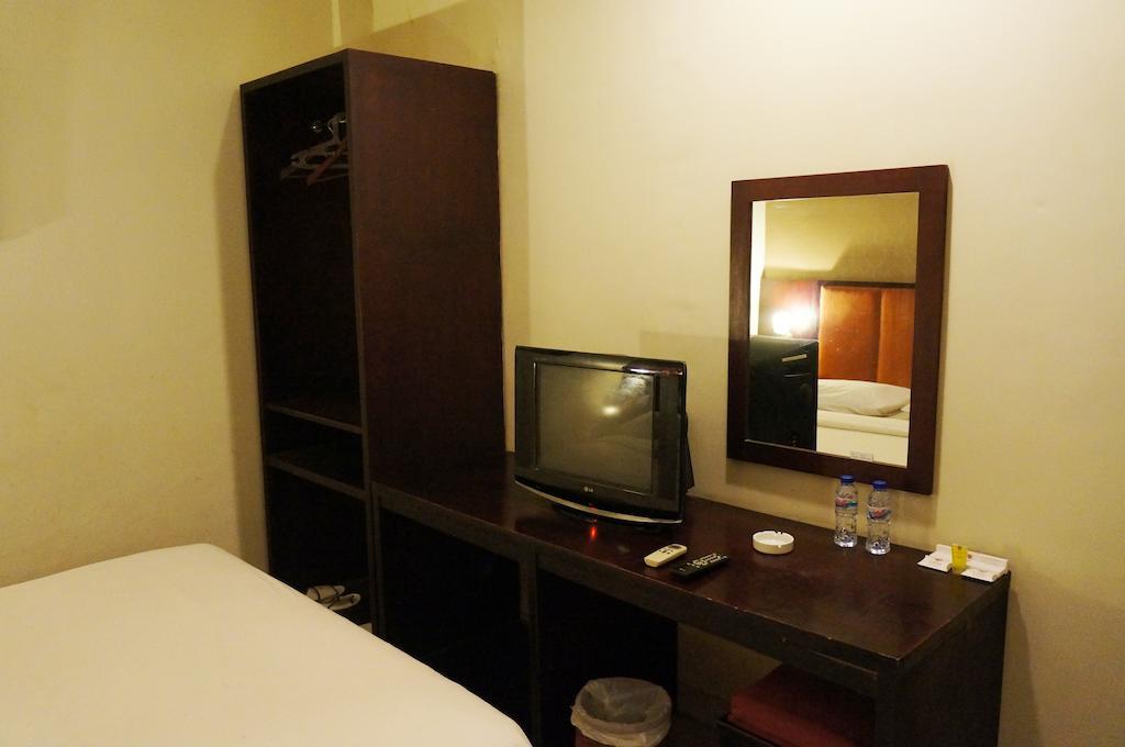Feodora Airport Hotel Palembang Kamer foto