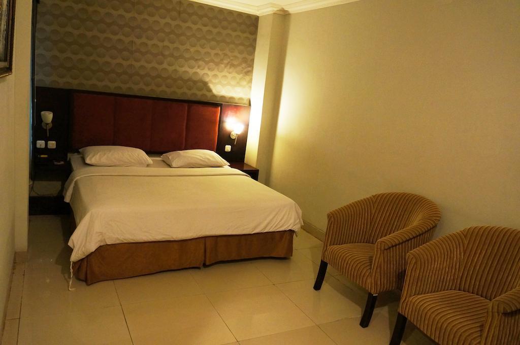 Feodora Airport Hotel Palembang Kamer foto