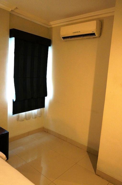 Feodora Airport Hotel Palembang Buitenkant foto